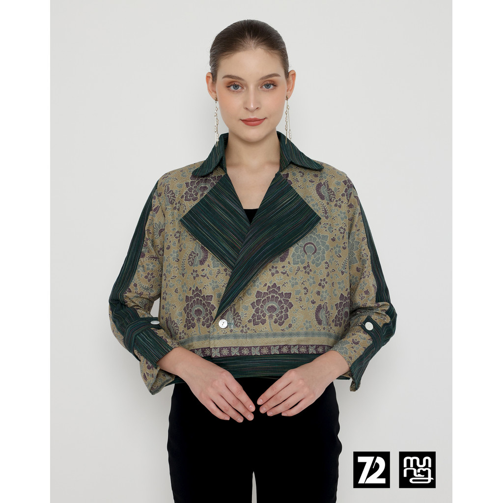BLOUSE BATIK PREMIUM Katun Wanita Osse Crop Kombinasi Lurik Warna Cream Hijau 72 Batik x WearLori 72