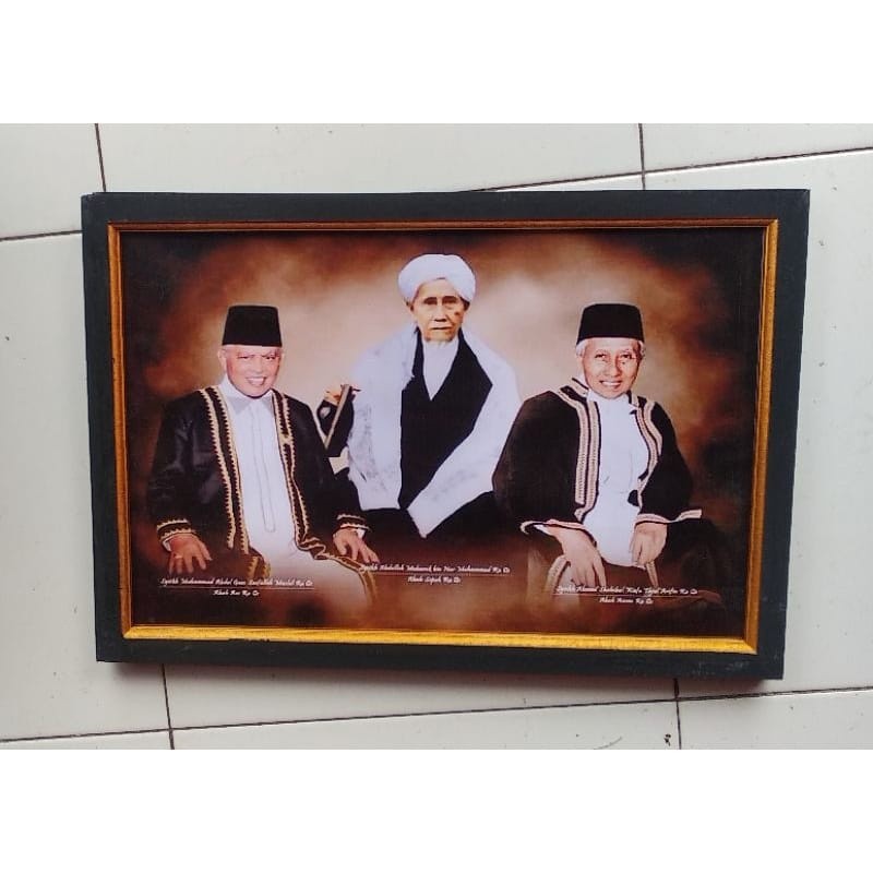 Hiasan dinding murah lukisan cetak murah gambar Abah Anom dan Gurunya