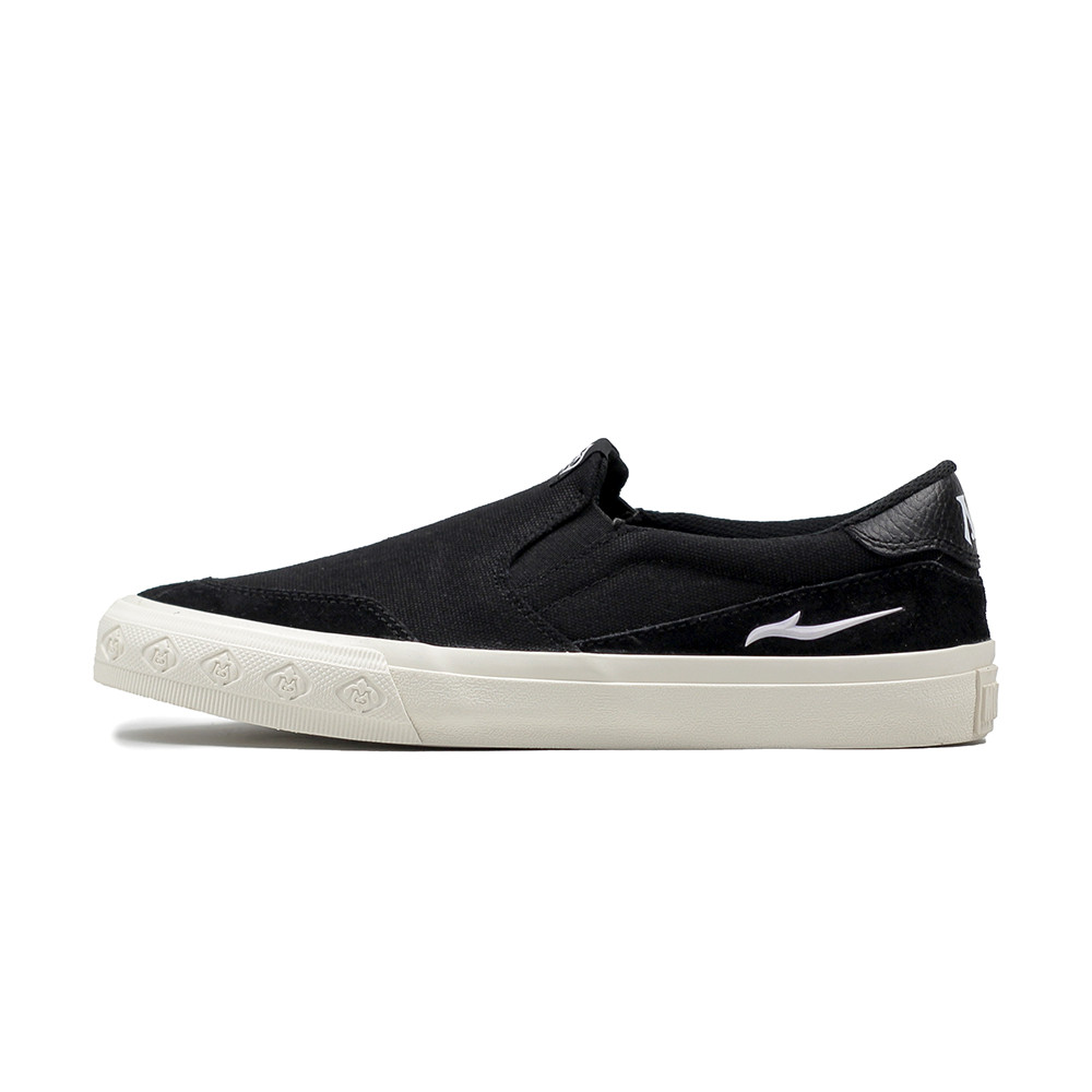 SlipOn Unisex MOBATIC FENOM Black White - Sepatu Casual Pria / Wanita