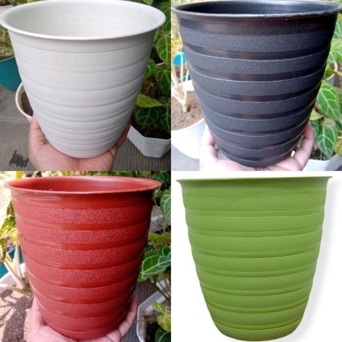 Pot tirus 20 - Hitam, Tirus 20 - Hitam, Tirus 20