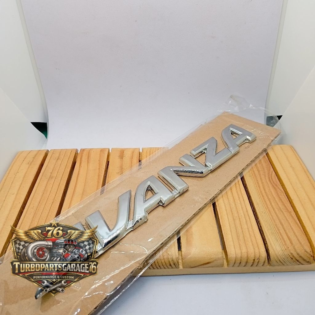 Emblem Logo Tulisan Mobil Avanza Original