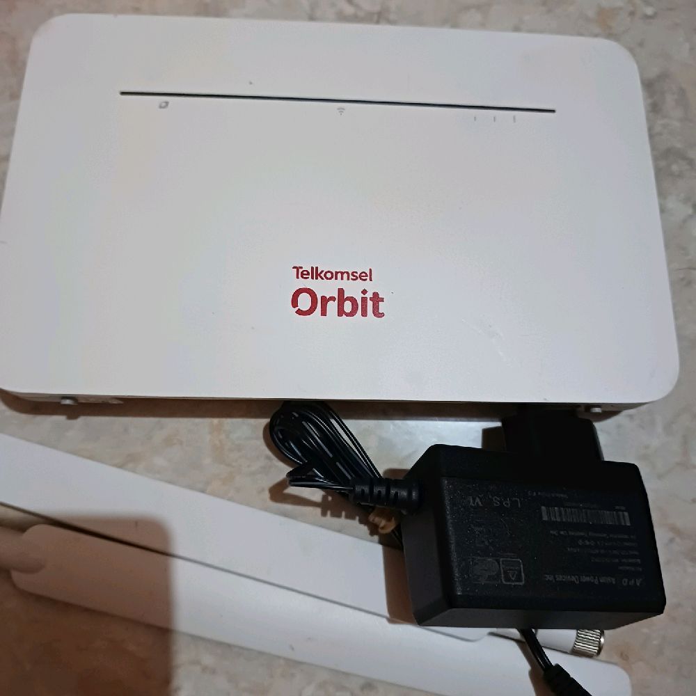 Modem wifi Orbit Pro H1 HUAWEI B535-933 LTE CAT7+ Router Dual Band Soyealink B535.minus tanpa kaki