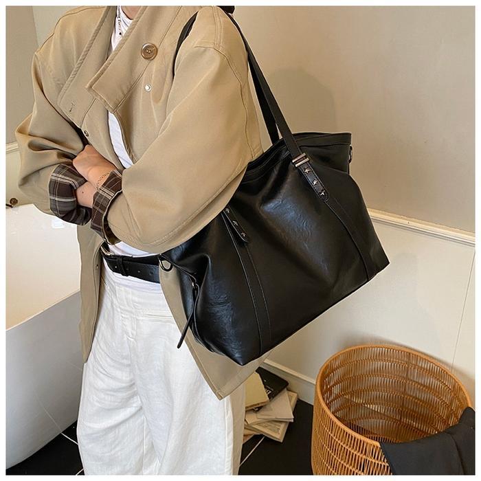 HUER ~ Tas Wanita Niyyan Shoulder Bag 9536-636 #3912 - BLACK