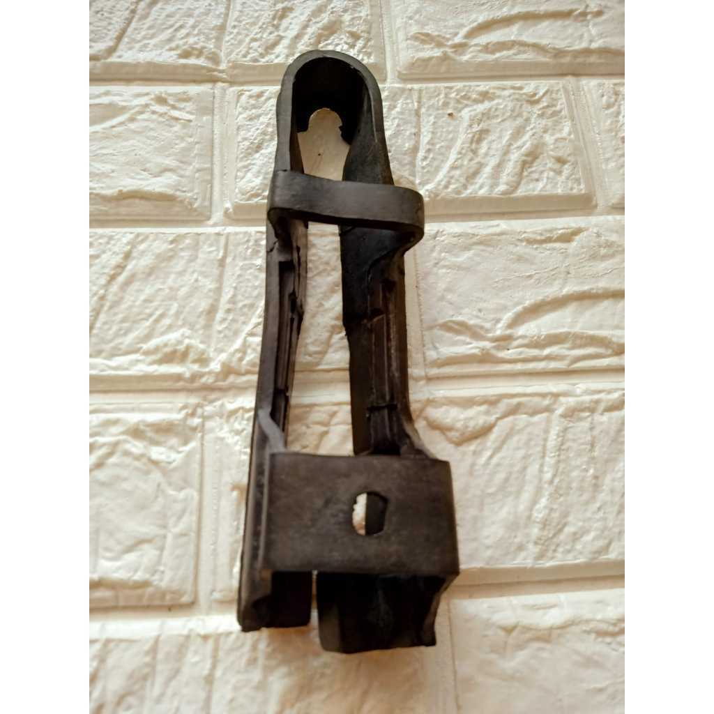 KARET BANTALAN TAHANN RANTAI MOTOR JUPITER MX OLD KARET SWING ARM MX
