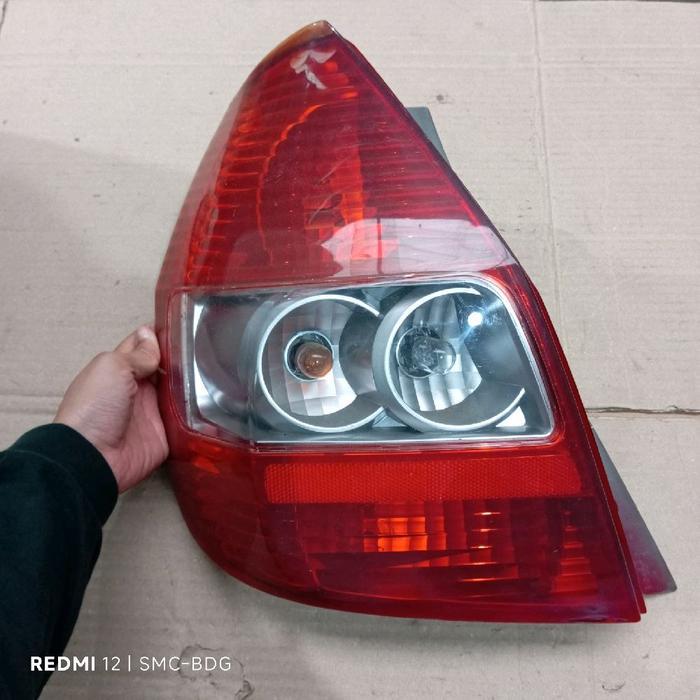 Stoplamp stop lamp lampu belakang KIRI L Honda Jazz GD3 Vtec idsi copotan