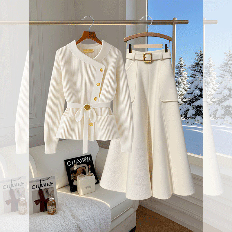 Set Dua Potong Atasan dan Rok Gaya Korea Sederhana dan Serbaguna