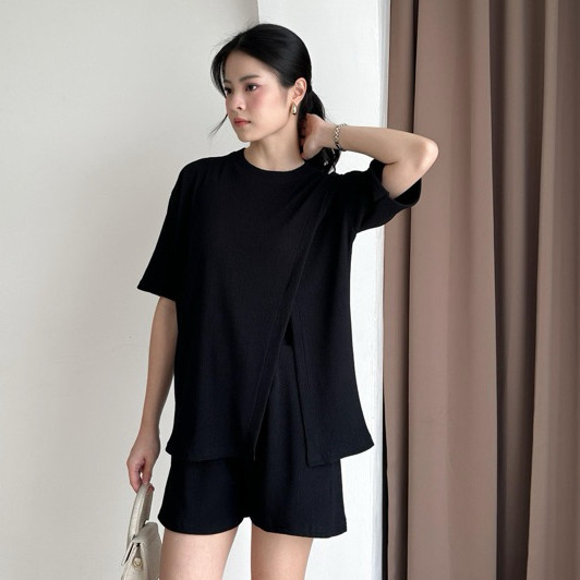 FURIBOMBA [ROSEAU] LEAH KNIT SET / Set Wanita Korean Knit Lengan Pendek Celana Pendek