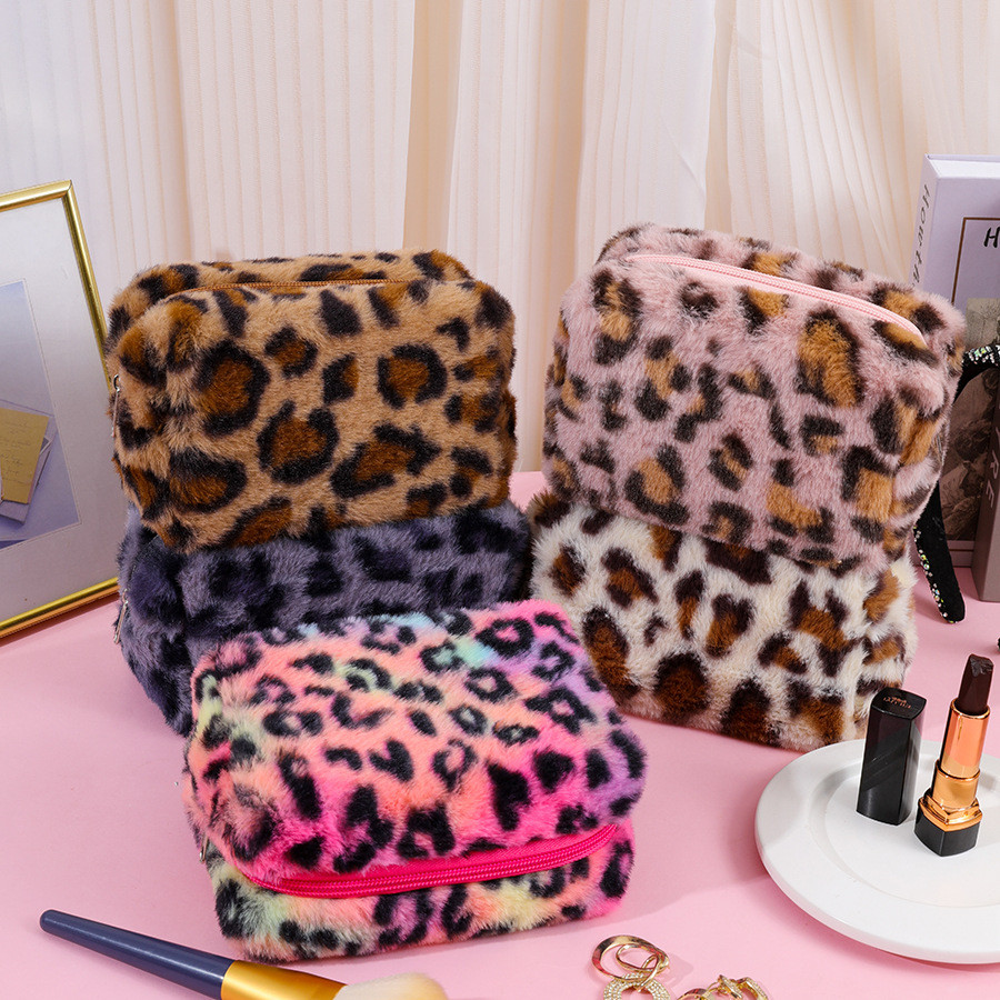 Tas Makeup Plush Cetak Macan Tutul Oktagonal Tas Penyimpanan Perawatan Kulit Perjalanan Organizer