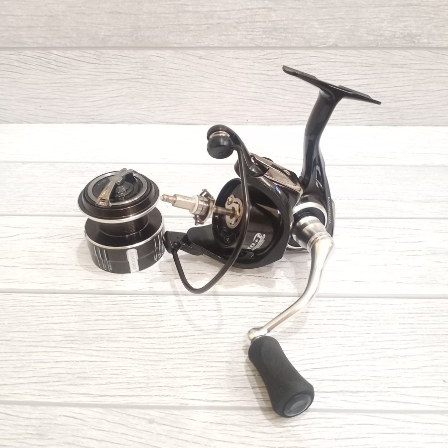 REEL MAGURO PANDEMIC ATAU VIRUS 2500  BODY METAL POWER HANDEL - PANDEMIC, 2500