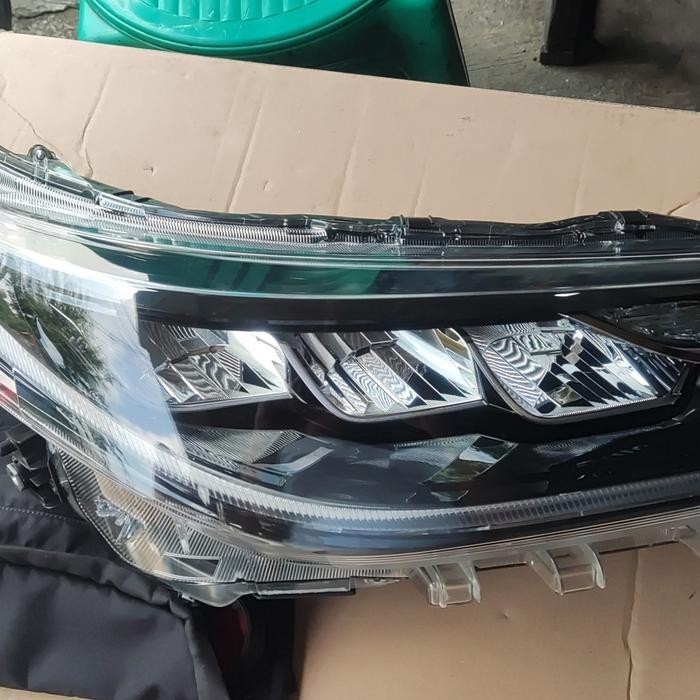 headlamp lampu depan yaris 2021 original