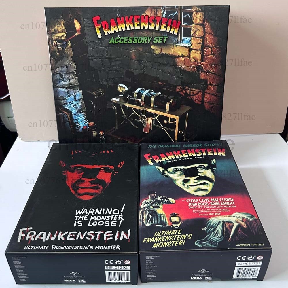 NECA Figure Frankenstein Accessory Set Ultimate Frankenstein's Monster Warning The Monster is Loose 