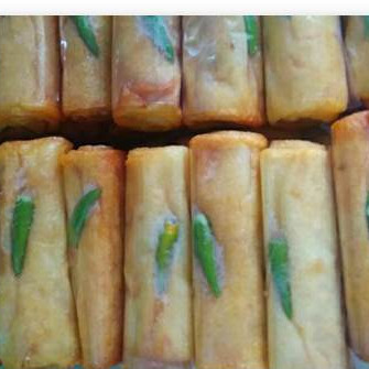 KIRIM BESOK Risol Sosis Solo / Jajanan Pasar Enak Kue Subuh Kue Basah Kue Tradisional