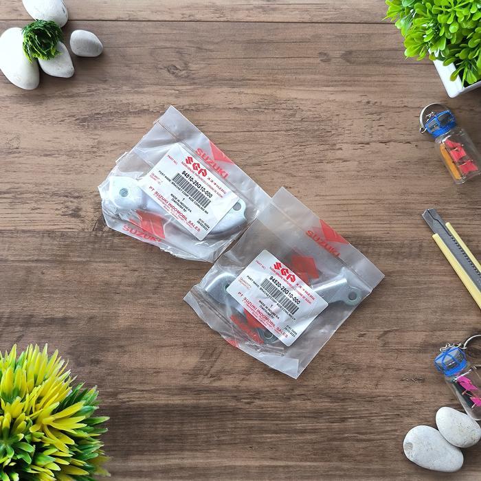 Suzuki BREKET BRACKET SAYAP BAWAH SATRIA FU OLD BARONG 2005-2012 ASLI SUZUKI Part No. 94510-25G10-00