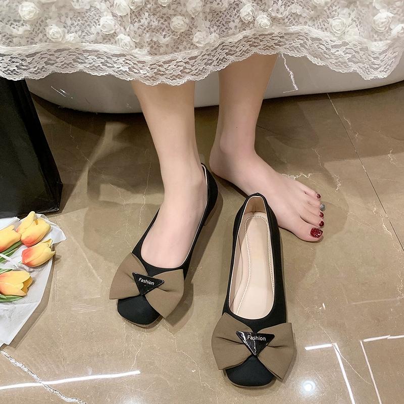 Pentopel Sepatu Flat Shoes Wanita Hitam Lucu Jelly Empuk Hak Tahu Flat Shoes Slip On Sepatu Wanita T