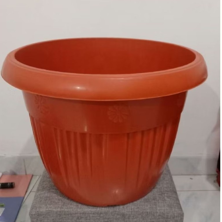 Murah pot plastik ukuran besar diameter 40 //pot grace 40 coklat bata