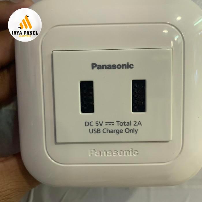 stop kontak usb double panasonic