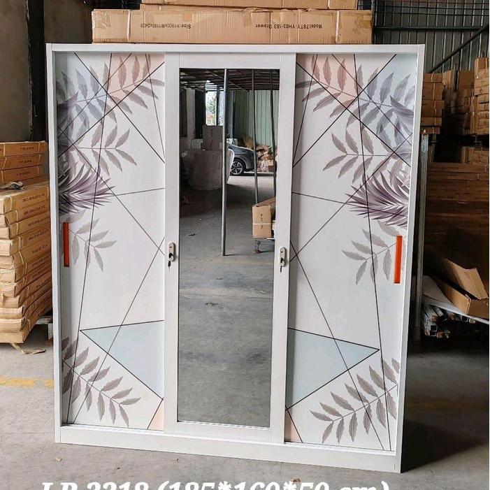 lemari besi pakaian model terbaru 3 pintu jumbo