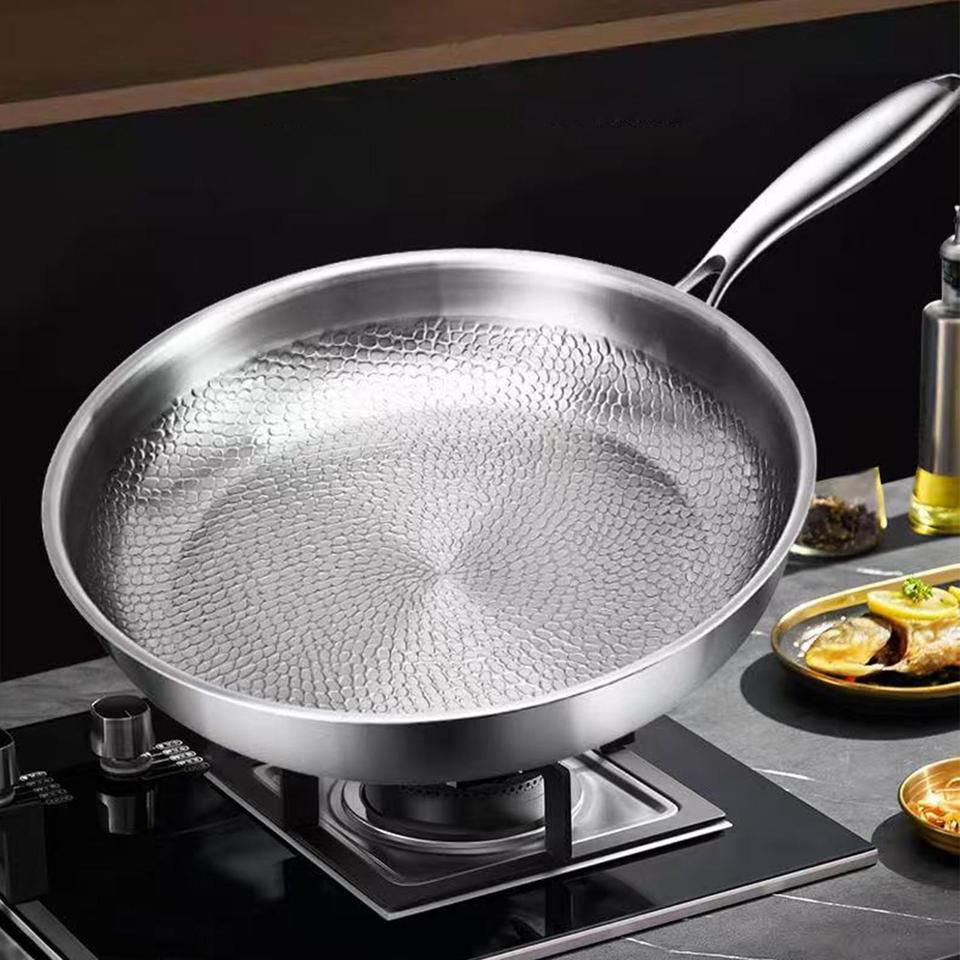 Frying Pan Titanium Pan Fish Scale Hammer Pattern Uncoated Non-stick Pan Induction Cooker Universal 