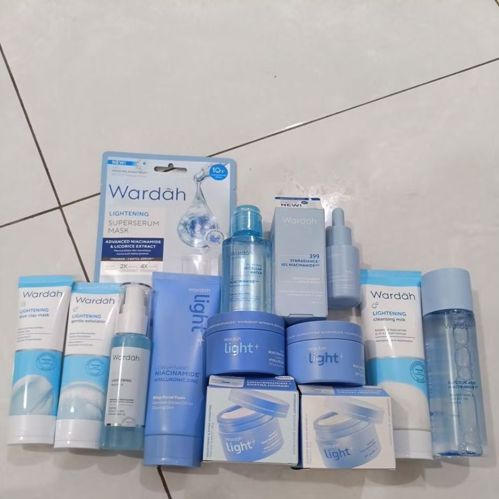 Wardah Lightening series Paket Lengkap Kulit Normal - Kering
