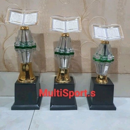 PIALA TROPHY BUKU AL-QUR'AN 1 PC AKRILIK