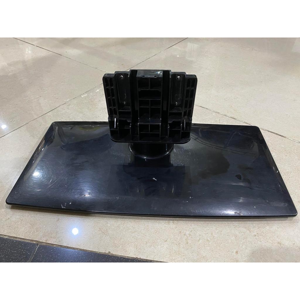 LG TV Stand Kaki Dudukan Breket 32LK 32lk311 32LK313 32 in inch Bekas