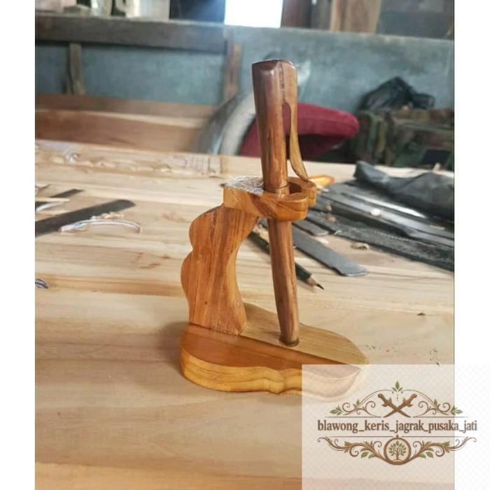 Jagrak Keris Kecil/Patrem - Model Perabot Rumah - Furniture Kayu jati - plitur 10cm