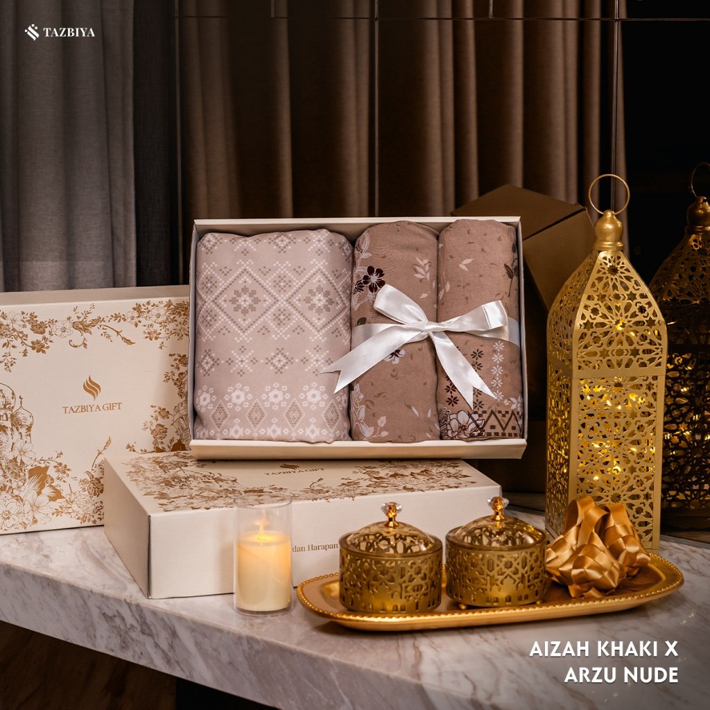 haji.. TAZBIYA - Gift Set Couple Mukena & Sarung (Raya Hampers Gift Box Raya Couple Isi Mukena dan S