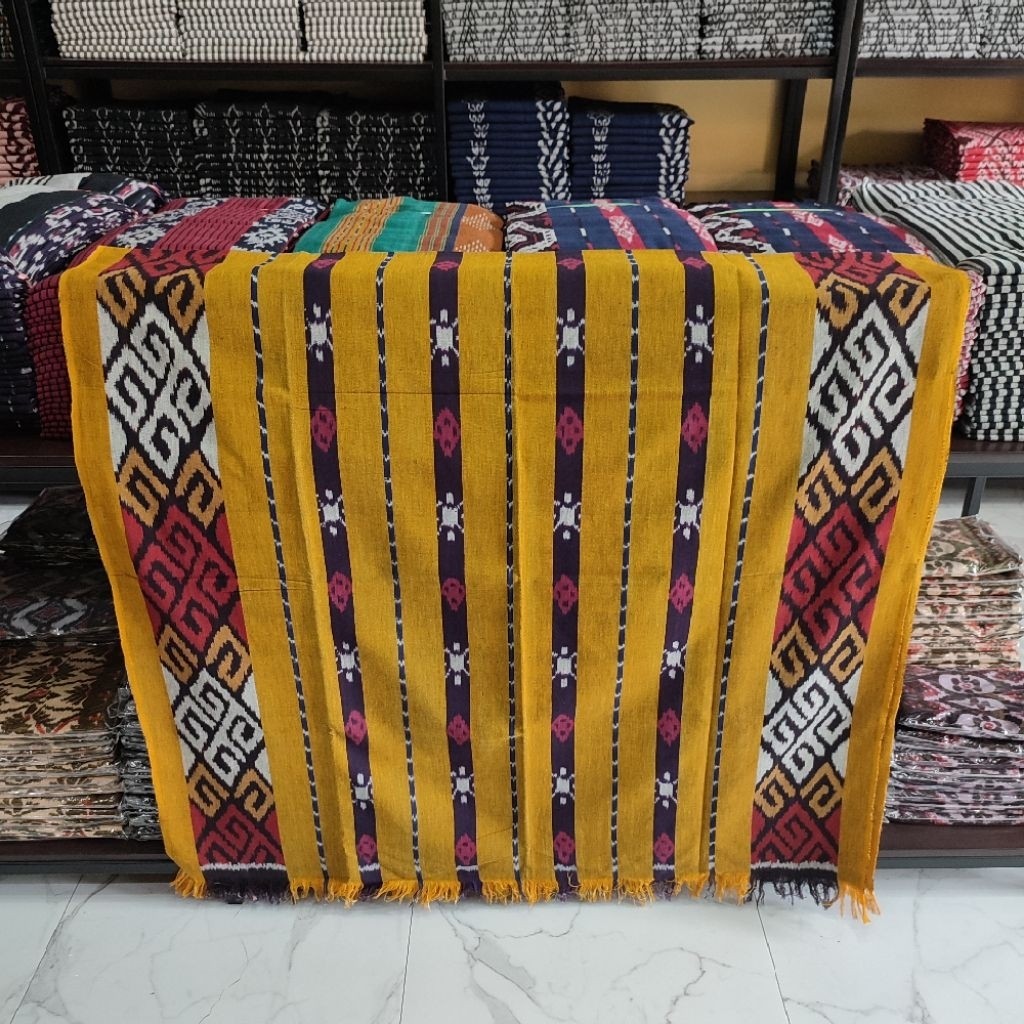 Kain Tenun Troso Kain Tenun Jepara Kain Tenun Etnik Edisi Warna Kuning