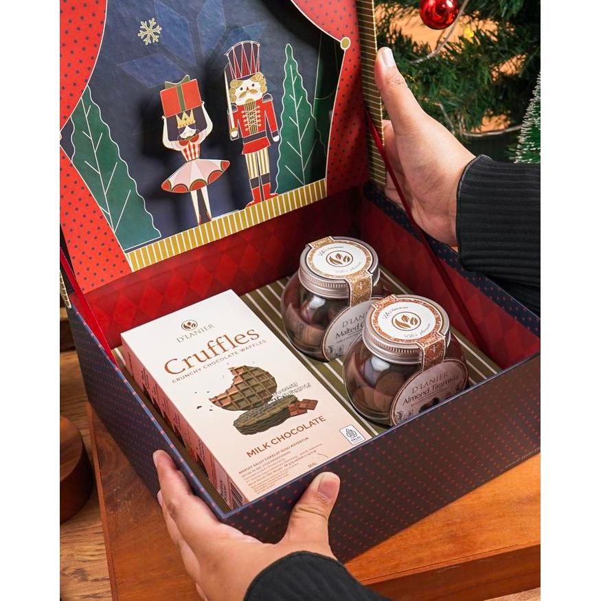 D’Lanier Midnight Tales Chocolate Christmas Hampers - Hampers Natal Coklat