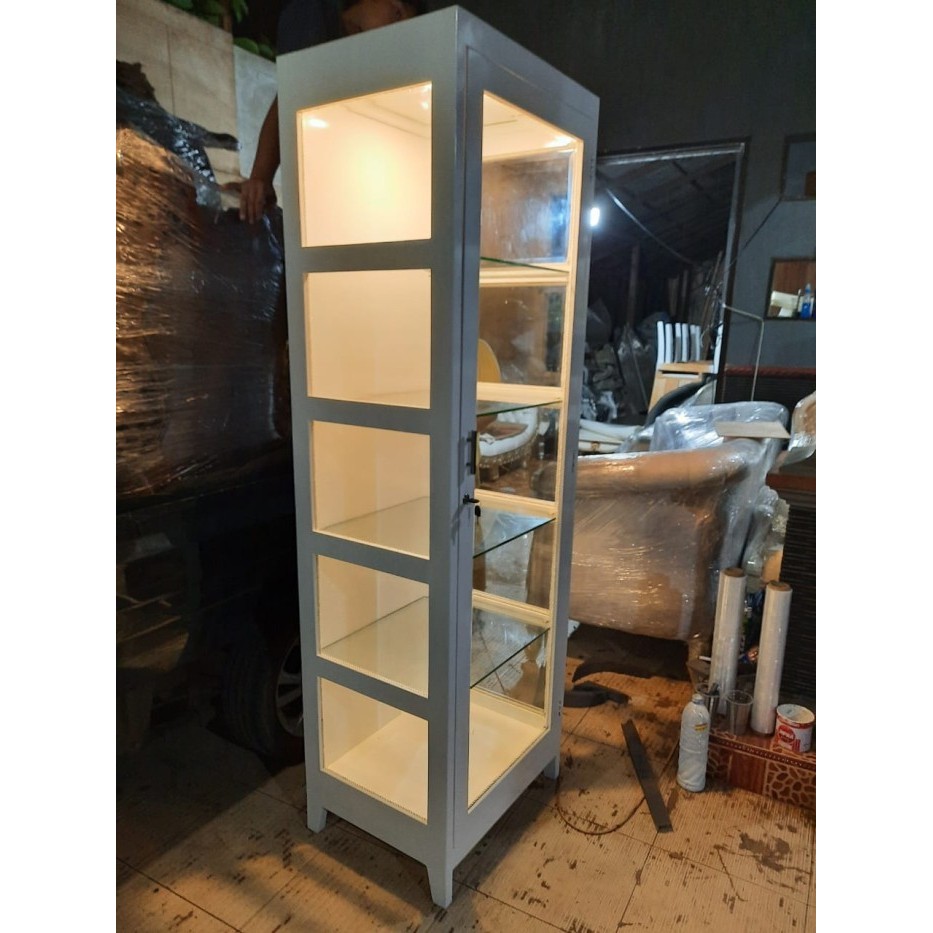 Lemari Pajangan Ruang Tamu / Lemari Hias Lampu / Lemari Kaca Minimalis