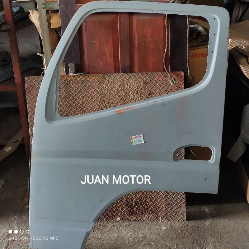 Panel Daun/Kulit Pintu Luar Canter 110PS/125PS KTB Original