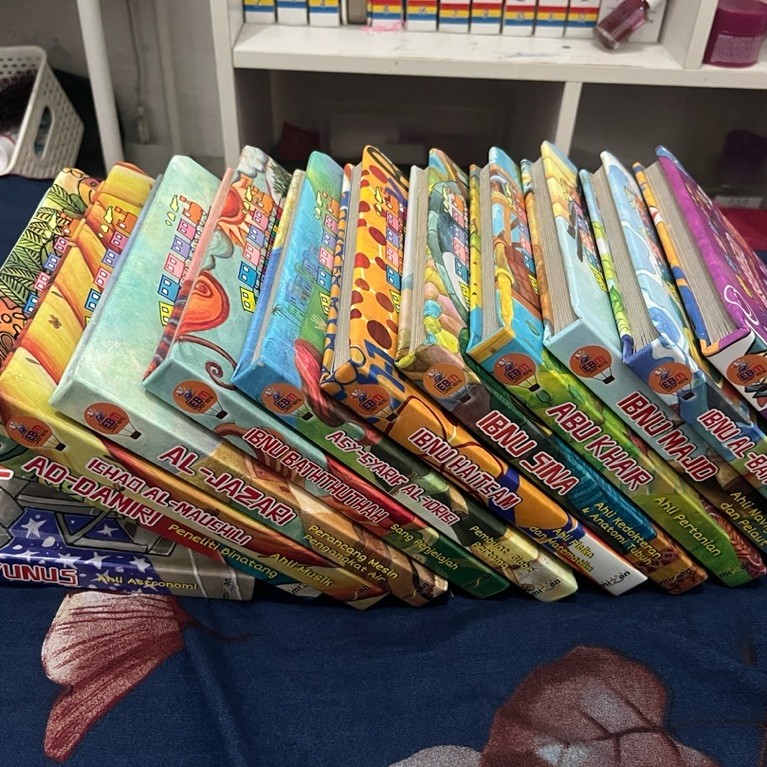 SALE MANDIRA ENSIKLOPEDIA BOCAH SERI ILMUAN MUSLIM 13 BUKU