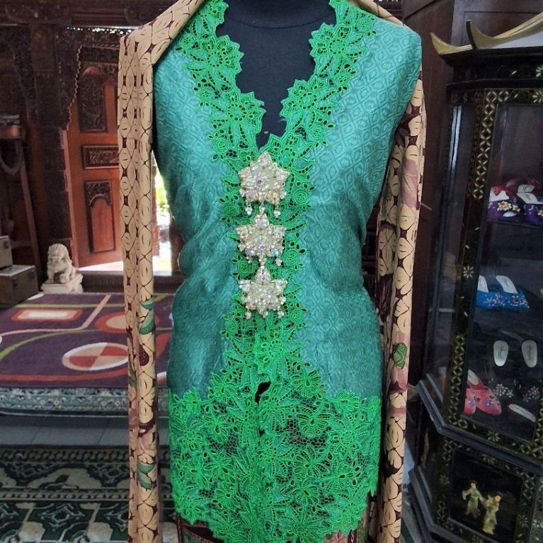 Bahan Kebaya Encim Betawi Bunga/Bahan Bordir Kebaya/Bahan Kebaya Encim/Bahan Kebaya Krancang/Kebaya 