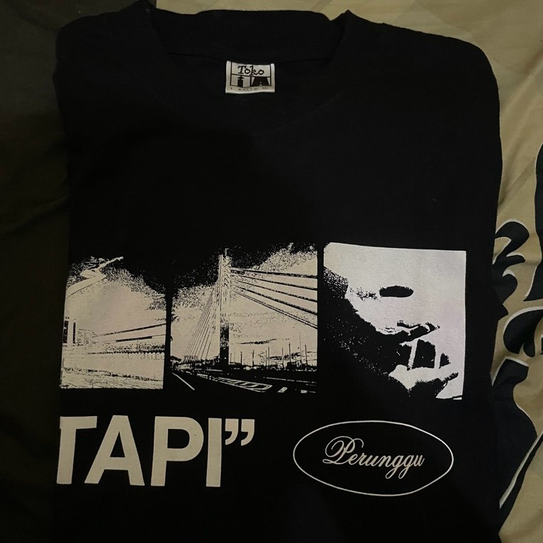 Perunggu merch