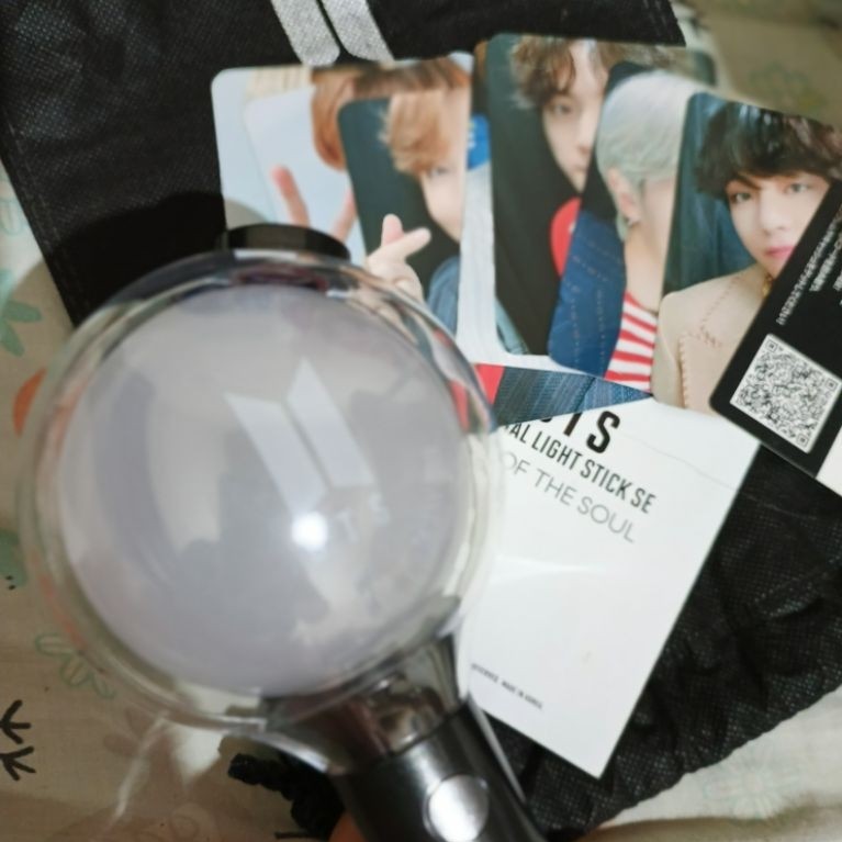 Preloved BTS Lightstick Army Bomb SE MOTS