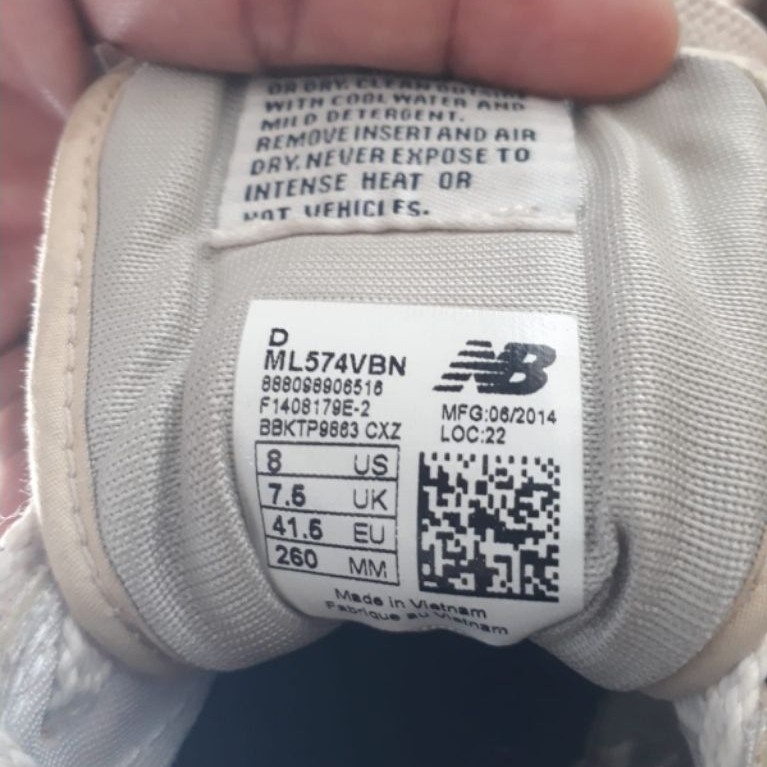 Sepatu New Balance Classic 574
