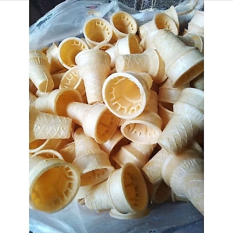 Cone ice cream kerupuk kone es krim semprong MCD