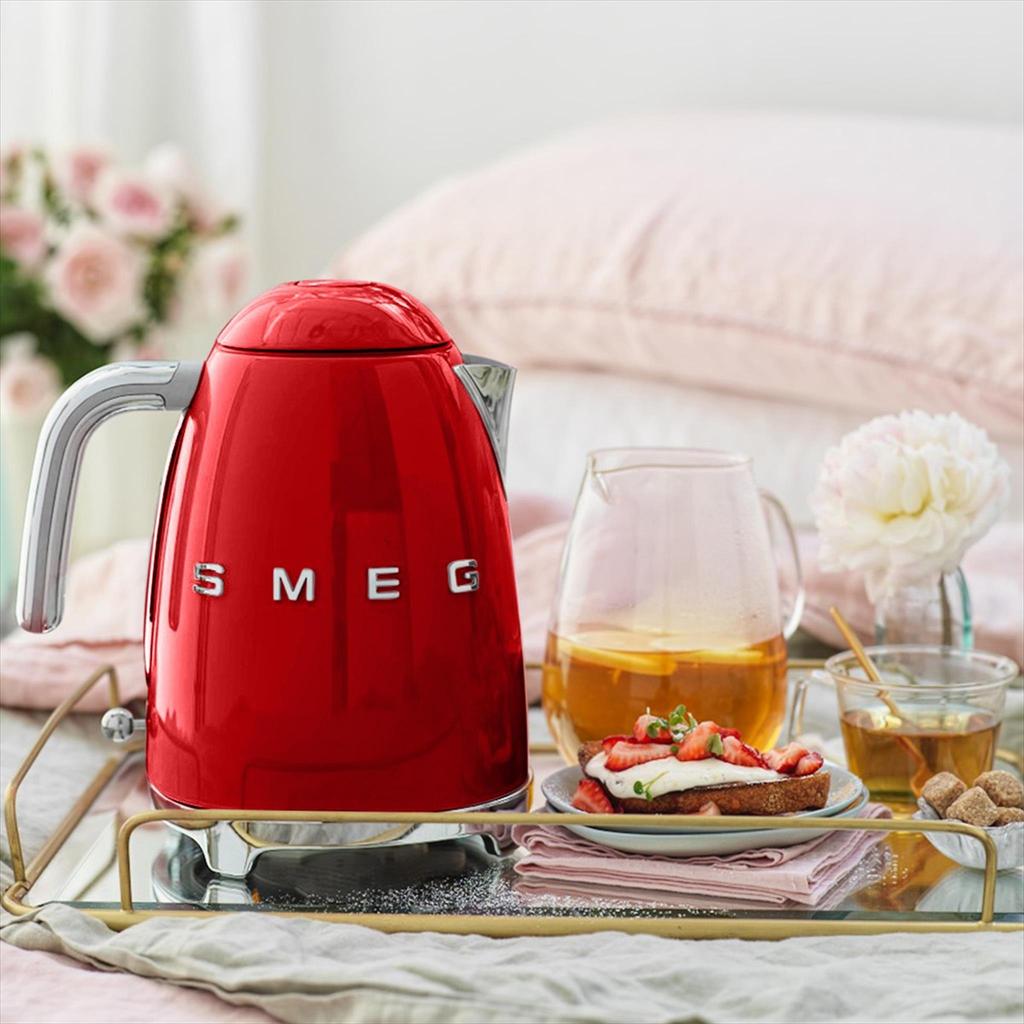 SMEG Electric Kettle KLF03 - SMEG Teko Pemanas Air