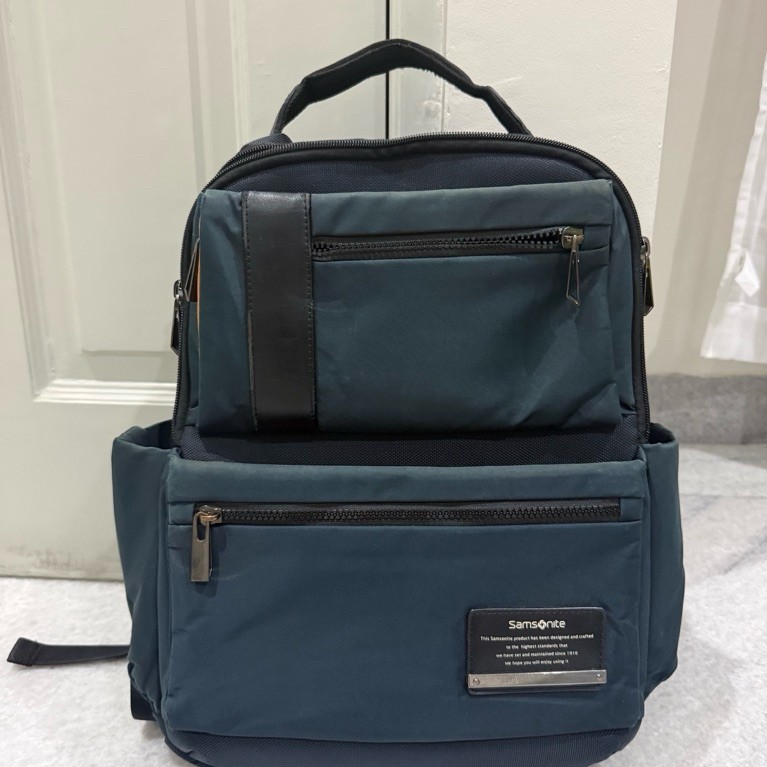 Preloved Tas Samsonite Navy