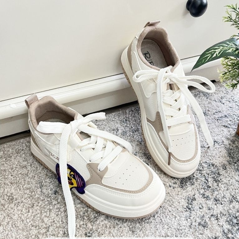 Sepatu Sneakers Wanita Rullief
