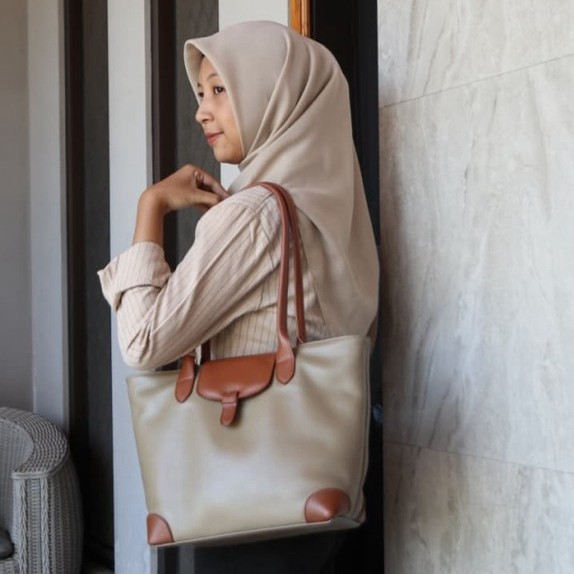 Tas Selempang Wanita Kulit Sapi Asli Berkualitas Valiant Leather ELLYA (2032)