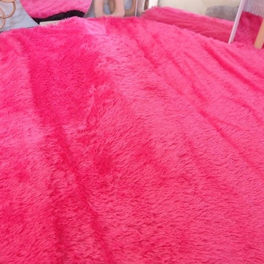 Karpet bulu empuk UKURAN BESAR 160x100