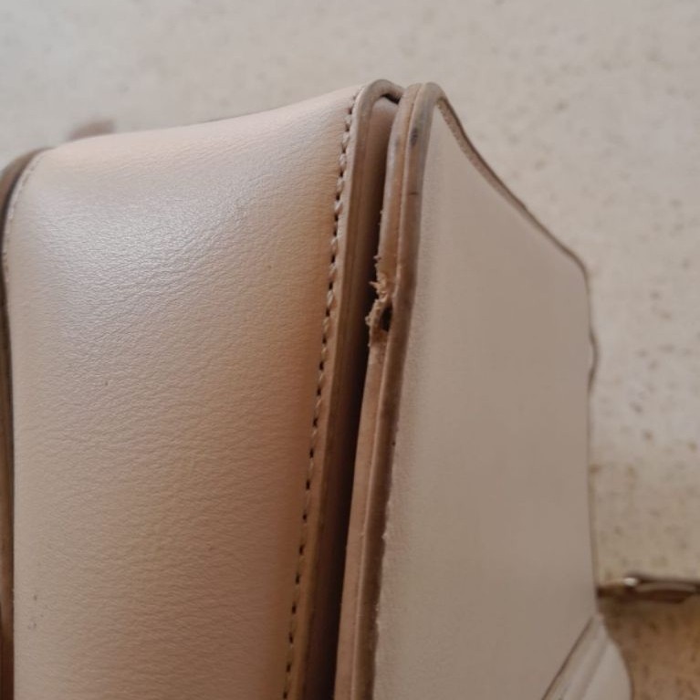 PRELOVED TAS EMSIO BY Elizabeth