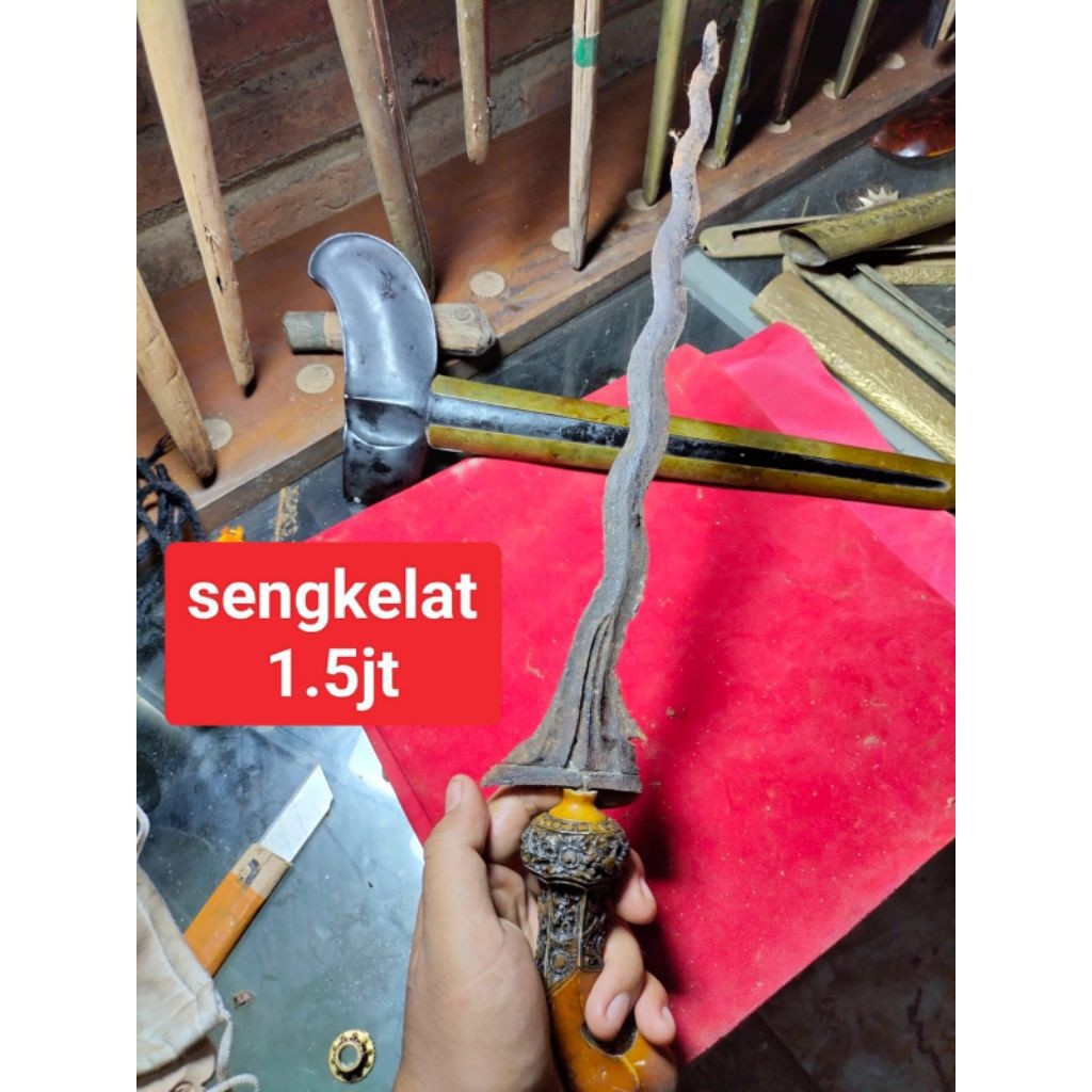 Keris Sengkelat Luk 13 Sepuh Kuno Original Tua Warangka Ladrang Solo Deder Ukir Premium