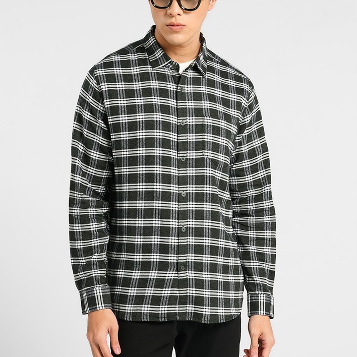 MANZONE - Kemeja Kotak-Kotak Lengan Panjang Pria Kaysen 03 Modern Fit - Olive