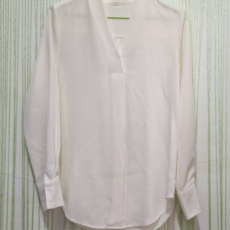 blouse blus wanita putih polos lengan panjang