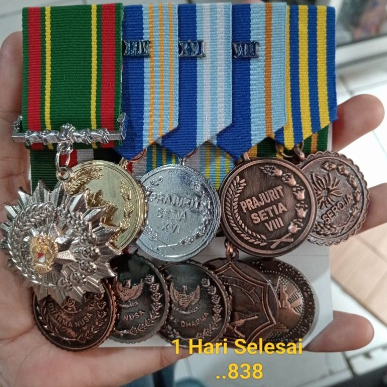 Setya Lencana Pdu TNI AD/Mendali Pdu Upacara Custom