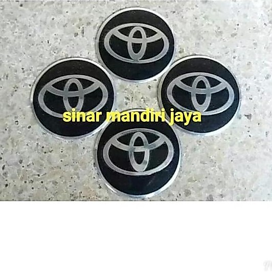 Stiker Hitam Dop Velg Toyota Rush Terbaru