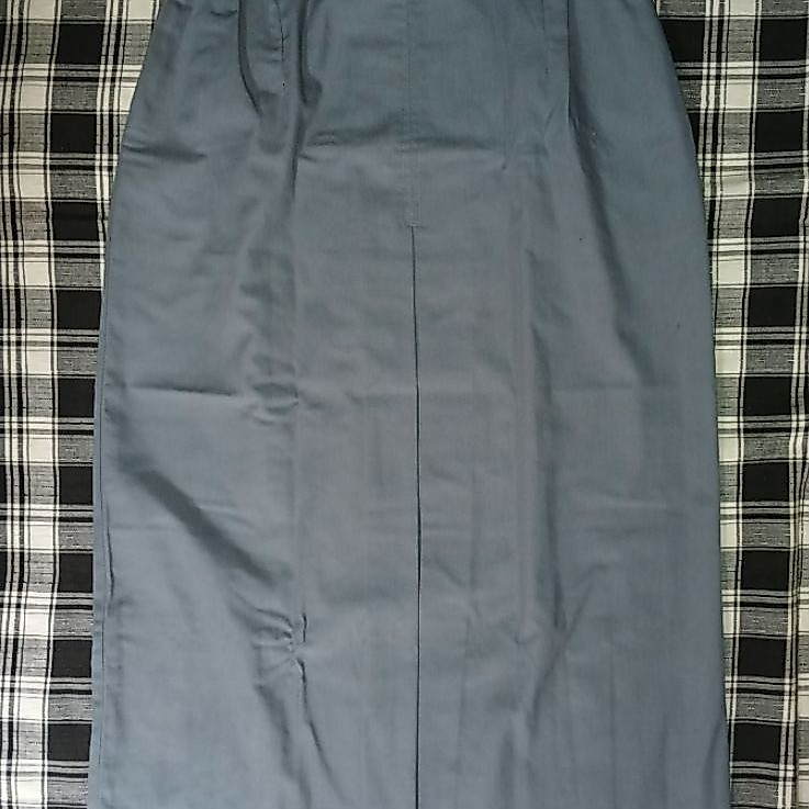 PRELOVED Rok SMA Span Satu (1) Depan