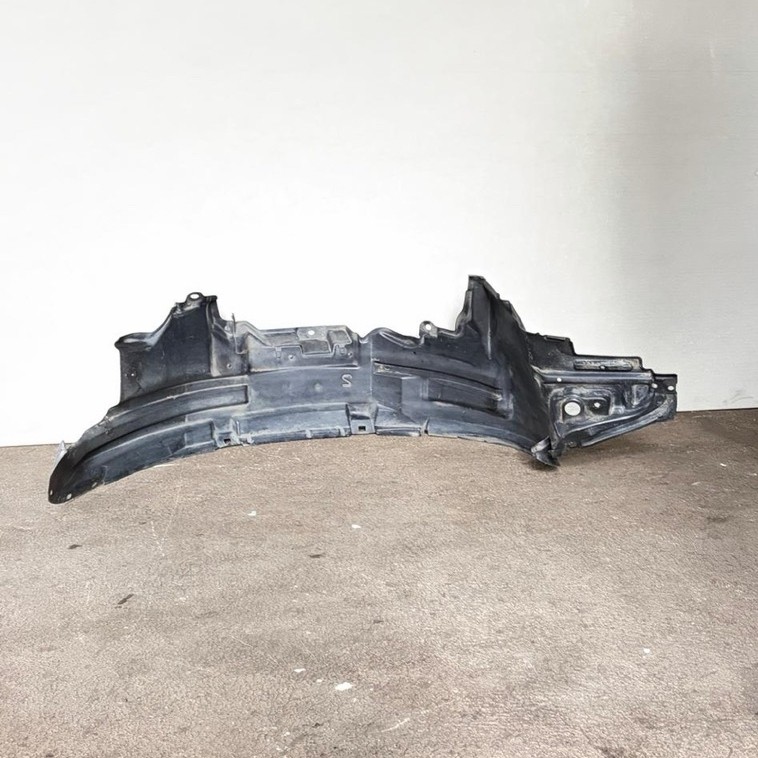 Inner Liner Fender Penahan Lumpur Roda Depan Kiri Nissan Xtrail X-Trail T30 Original copotan 63841-8